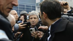 Desesperado, Caputo sube los encajes a los bancos y Milei interviene el programa monetario