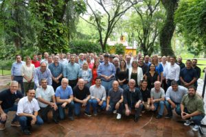 Misiones: El gobernador Passalacqua se reunió con los intendentes para evaluar el 2025 y trazar la agenda 2026