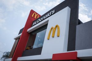 En medio de la recesión nacional, McDonald’s apuesta a Misiones y busca cubrir 60 puestos de trabajo