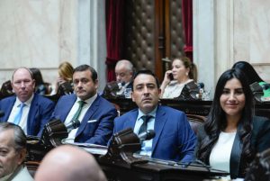 Obras viales, saneamiento y economías regionales: la respuesta de Adorni a los reclamos de los diputados de Encuentro Misionero