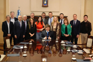 Zuban Córdoba: “Hay un semáforo amarillo para el gobierno nacional”