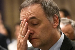 Fin: Adorni renunció al Gobierno y se victimizó