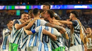 FÚTBOL – Mundial FIFA 2026: Argentina está en Octavos al imponerse a Cabo Verde, con sufrimiento y al límite físico, en un partido para el infarto