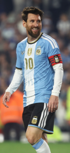 FÚTBOL: En la noche del adiós de Messi, Argentina le ganó a Benín